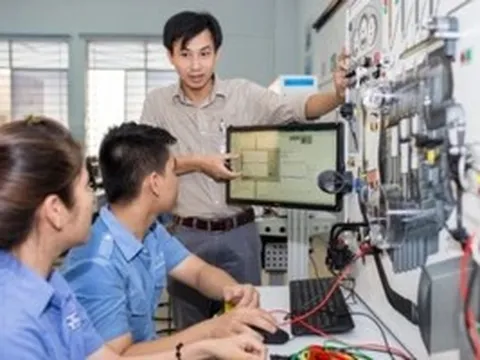 Mở rộng cánh cửa vào ngành bán dẫn từ nhiều bậc học