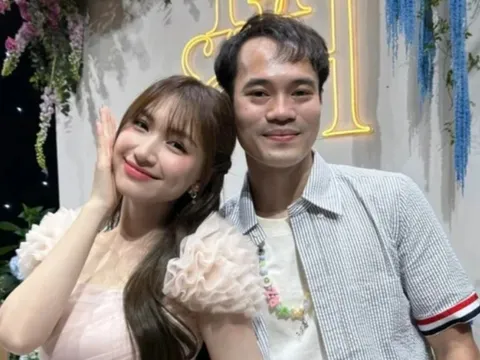 Văn Toàn đính chính thông tin Hòa Minzy công khai bạn trai