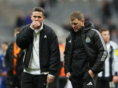 Newcastle lao đao vì virus trước đại chiến