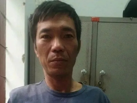 Người đàn ông nhốt con gái trong phòng rồi châm lửa đốt nhà