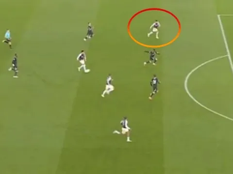 VAR lại trở thành điểm nóng trong trận Chelsea - Aston Villa