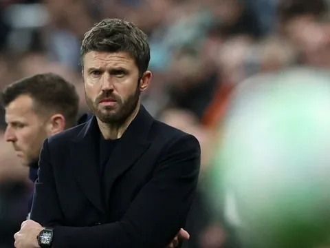 Phản ứng lạ của Carrick