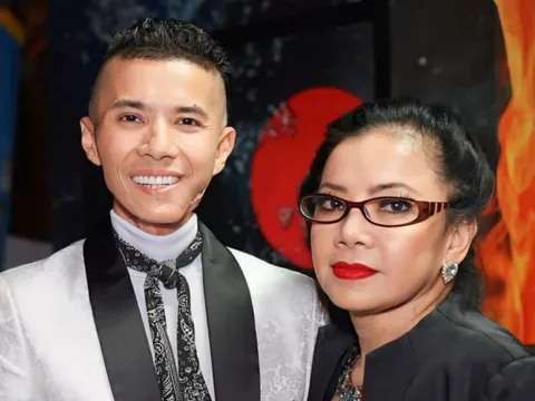 Kasim Hoàng Vũ qua đời khi ăn trưa, trong vòng tay của mẹ