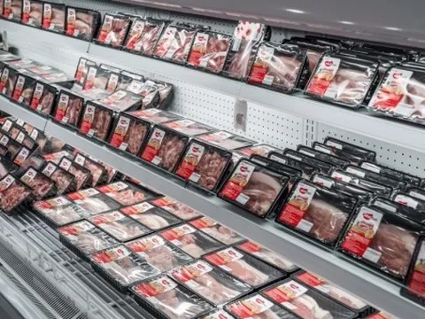 Giá heo hơi hôm nay 4/3: Rớt giá mạnh tại miền Bắc và Trung, miền Nam duy trì ổn định