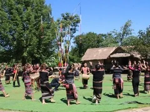 'Mùa Xuân và tuổi trẻ' kết nối cộng đồng các dân tộc Việt Nam