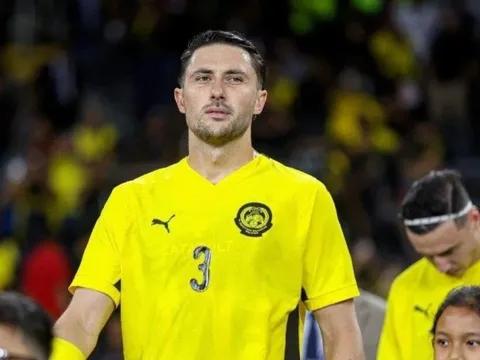 Alaves phản ứng vụ cầu thủ nhập tịch Malaysia