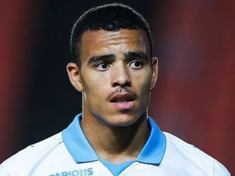 Thái độ khó chấp nhận của Greenwood