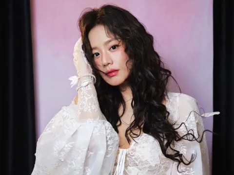 Mã Tư Thuần ngầm xác nhận chia tay bạn trai nhỏ hơn 4 tuổi