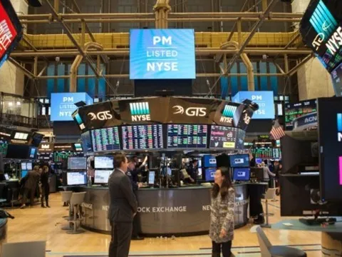 Kinh tế Mỹ: Nhiều bang kiện Tổng thống Trump về mức thuế quan mới; quy định xuất khẩu chip AI bị siết chặt; hệ thống cấp visa H-1B gặp thử thách lớn