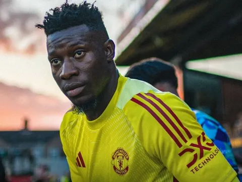 MU chốt giá bán Onana