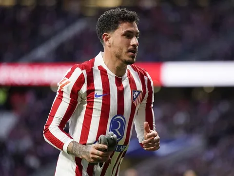 Sao Atletico: 'Chúng tôi là lũ hề trong rạp xiếc bóng đá'