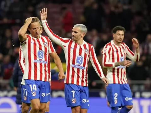 Griezmann tái hiện 'cú giật gót của Chúa'