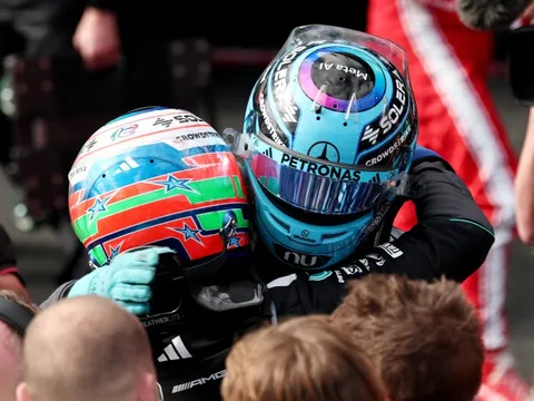 Mercedes thị uy sức mạnh tại Australian GP