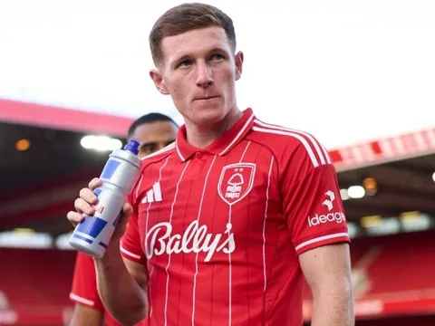 Phớt lờ MU, ngôi sao trăm triệu bảng chọn Man City