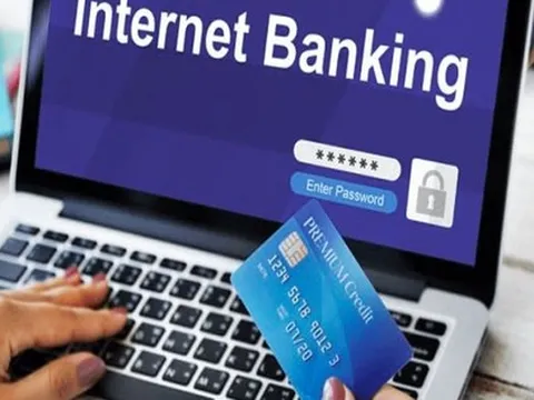 Một ngân hàng tư nhân lớn tăng hàng loạt loại phí dịch vụ thẻ