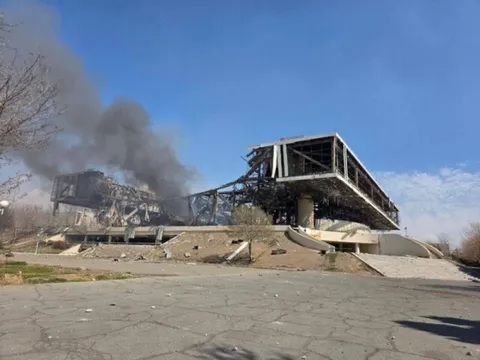 SVĐ Iran từng đón Ronaldo tan hoang vì bom đạn