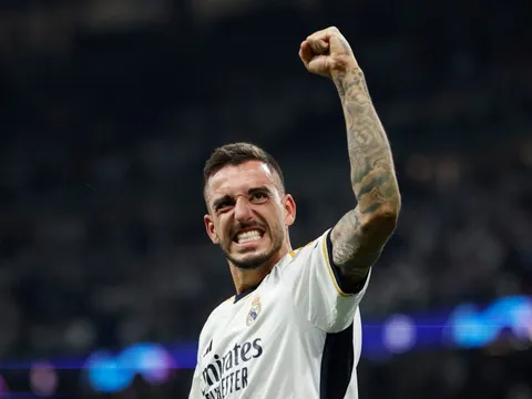 Joselu rời Qatar giữa khủng hoảng an ninh