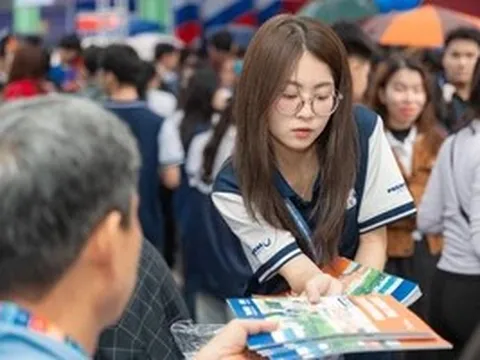 Lời khuyên của chuyên gia cho thí sinh trong việc lựa chọn trường và ngành học