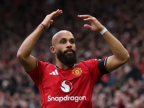 Mbeumo là bài toán khó của Carrick