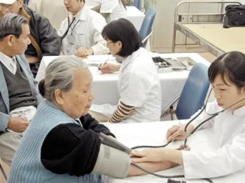 Triển khai cơ chế, chính sách đặc biệt tạo đột phá cho công tác bảo vệ, chăm sóc sức khỏe nhân dân