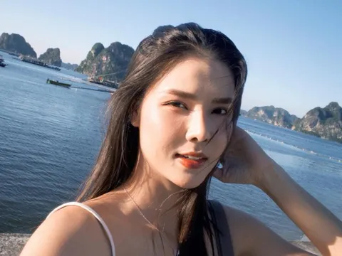 Người mẫu Kỳ Hân trúng số