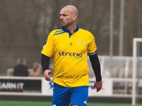 Wesley Sneijder tái xuất sân cỏ sau 6 năm giải nghệ