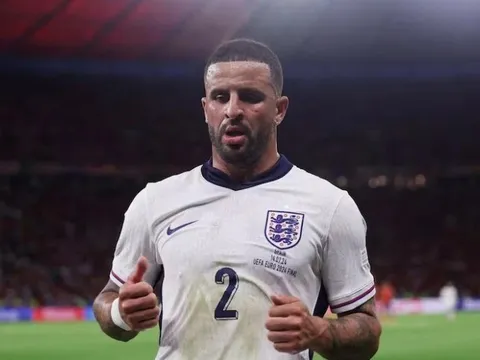 Kyle Walker chia tay tuyển Anh