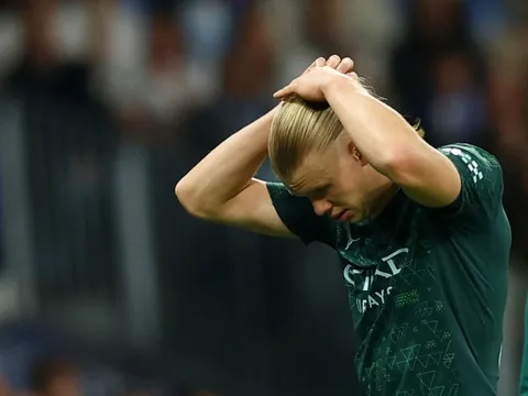 Bóng đá Anh tự đẩy mình vào thế khó ở Champions League