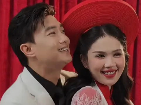 Quốc Trường chuẩn bị gửi thiệp mời sau khi chụp ảnh cưới với Ngọc Trinh?