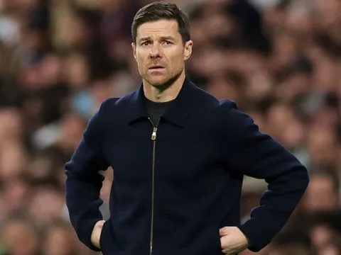 Liverpool phớt lờ Alonso