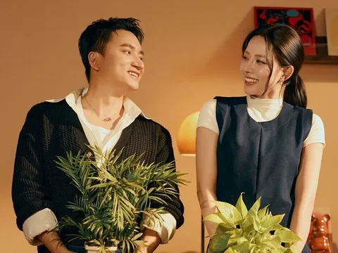 Vợ Phan Mạnh Quỳnh vác 'bụng bầu' làm điều đặc biệt cho chồng, lý do phía sau khiến ai cũng xúc động