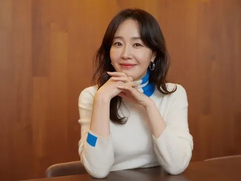 Tình trạng sức khoẻ của nữ diễn viên Uhm Ji Won sau tai nạn vỡ xương nghiêm trọng