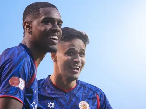 CLB CAHN quật ngã Ninh Bình