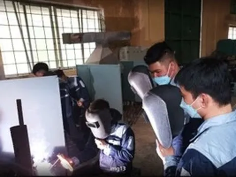 Hoàn thiện chế độ làm việc, tạo động lực cho nhà giáo giáo dục nghề nghiệp