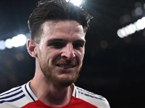 Arsenal ra quyết định với Rice