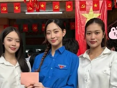 Hoa hậu Thanh Thủy, Thiên Ân cùng nhiều người đẹp nô nức đi bầu cử từ sớm