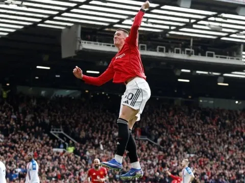 Carrick giúp MU hồi sinh mạnh mẽ nhất 'Big 6'