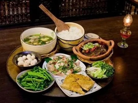 Thể lệ cuộc thi viết chủ đề 'Bữa cơm gia đình ấm áp yêu thương'