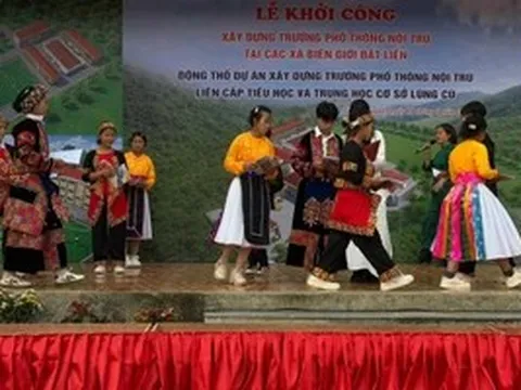 Niềm vui lan tỏa trường học mới nơi biên cương cực Bắc