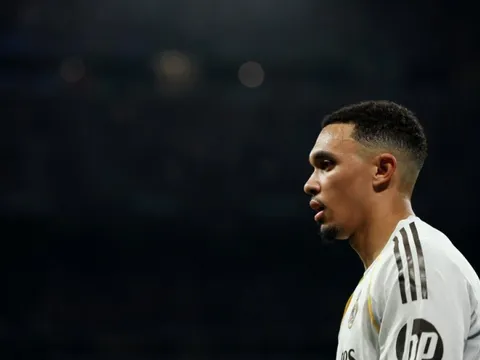 Lý do Tuchel loại Alexander-Arnold