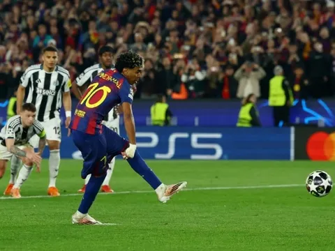 Cú lừa phạt đền của Yamal khiến Newcastle sập bẫy