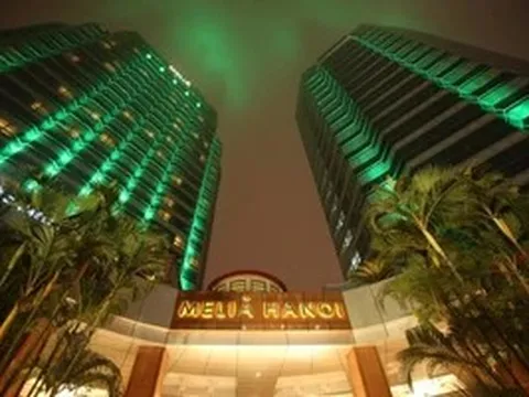 Melia Hà Nội nhuộm xanh mừng Ngày Thánh Patrick