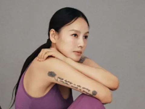 Lee Hyori khoe vóc dáng săn chắc, visual 'chất lừ' nhờ yoga