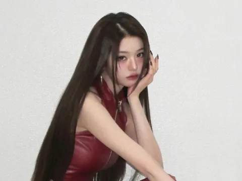 Jang Won Young (IVE) khoe vẻ ngoài đầy thần thái