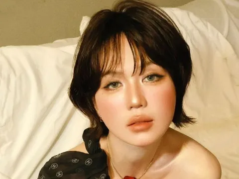 Mối duyên 10 năm qua của Ngọc Trinh