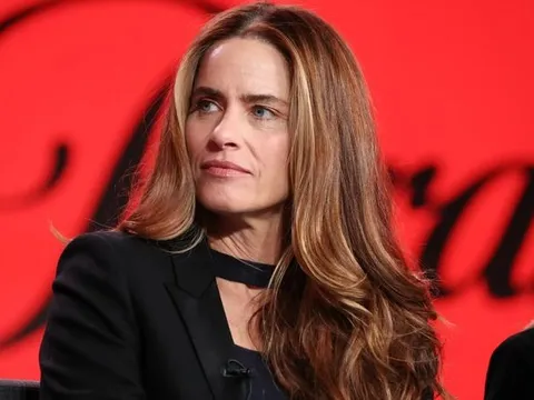 Amanda Peet tiết lộ mắc ung thư, trải qua biến cố gia đình