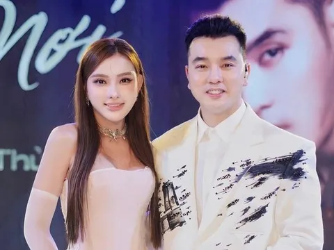 Ưng Hoàng Phúc 'tái hợp' Thu Thuỷ sau 23 năm, nhiều khán giả bồi hồi