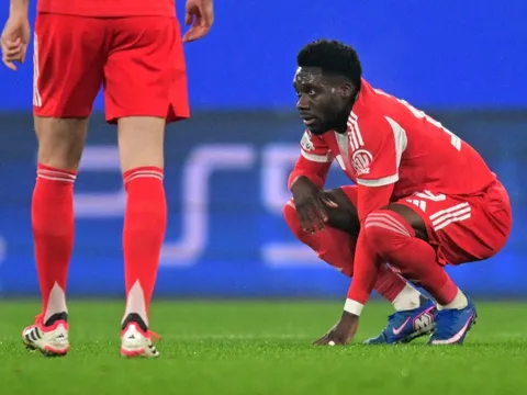 MU sáng cửa chiêu mộ Davies