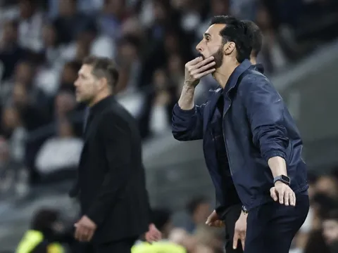 Áo 3.900 euro của Arbeloa gây sốt derby