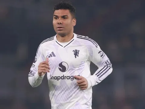Bến đỗ bất ngờ mở ra với Casemiro